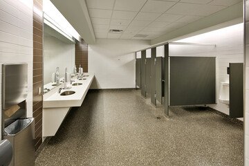 sqrmensrestroom