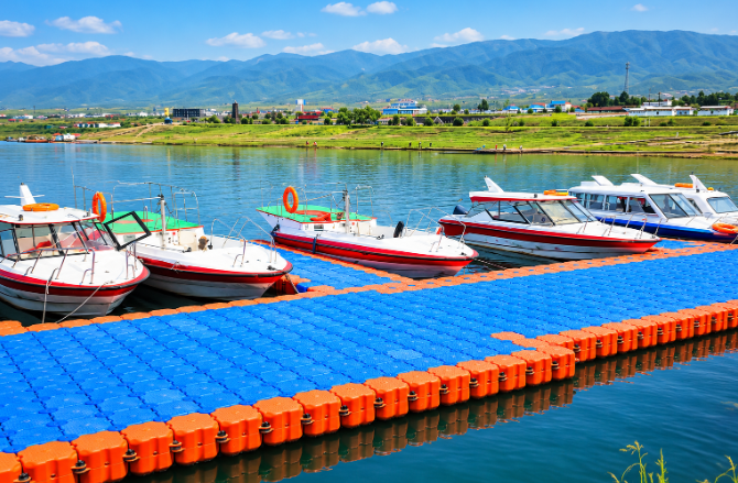 Sustainable Waterfront Engineering: How Modular HDPE Floating Docks Are Transforming Commercial and Residential Marine Infrastructure
